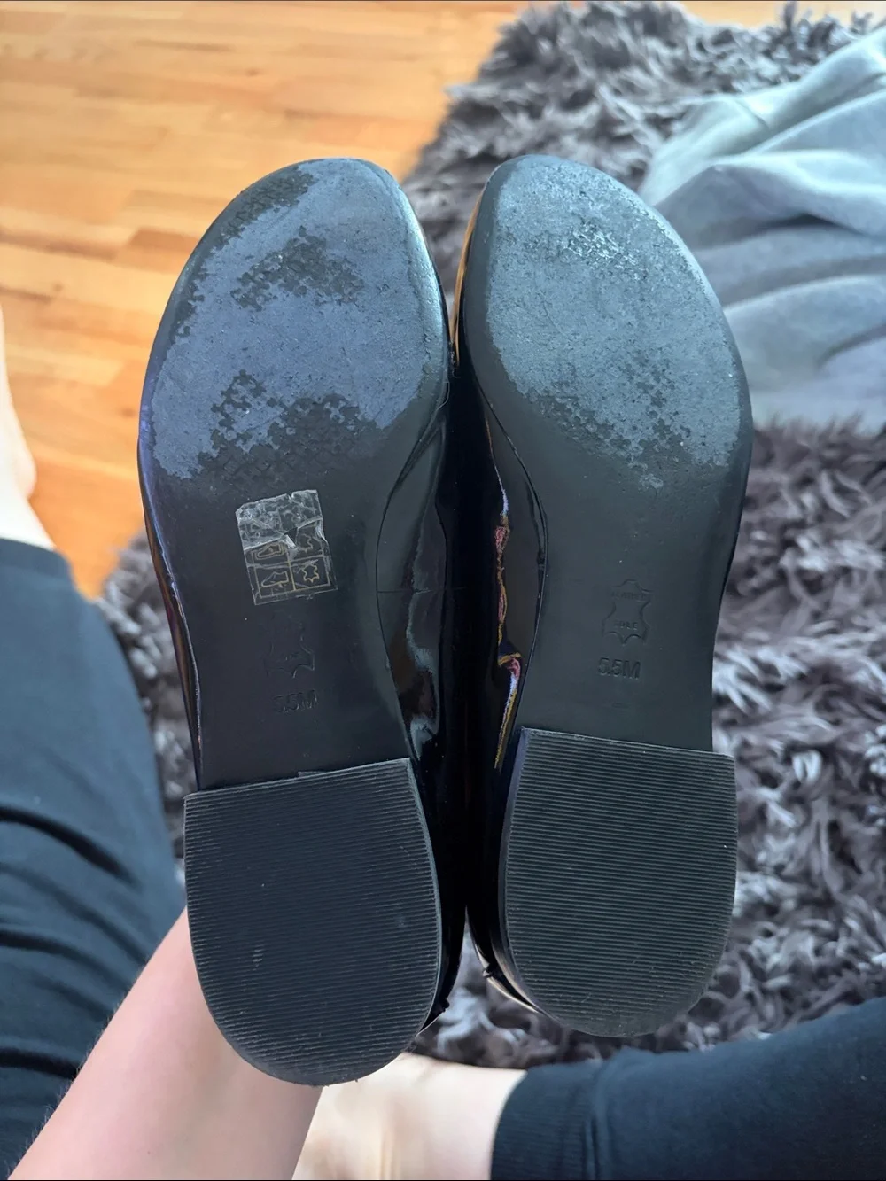 Tory Burch Black Patent Leather Loafers with Logo - 6.5